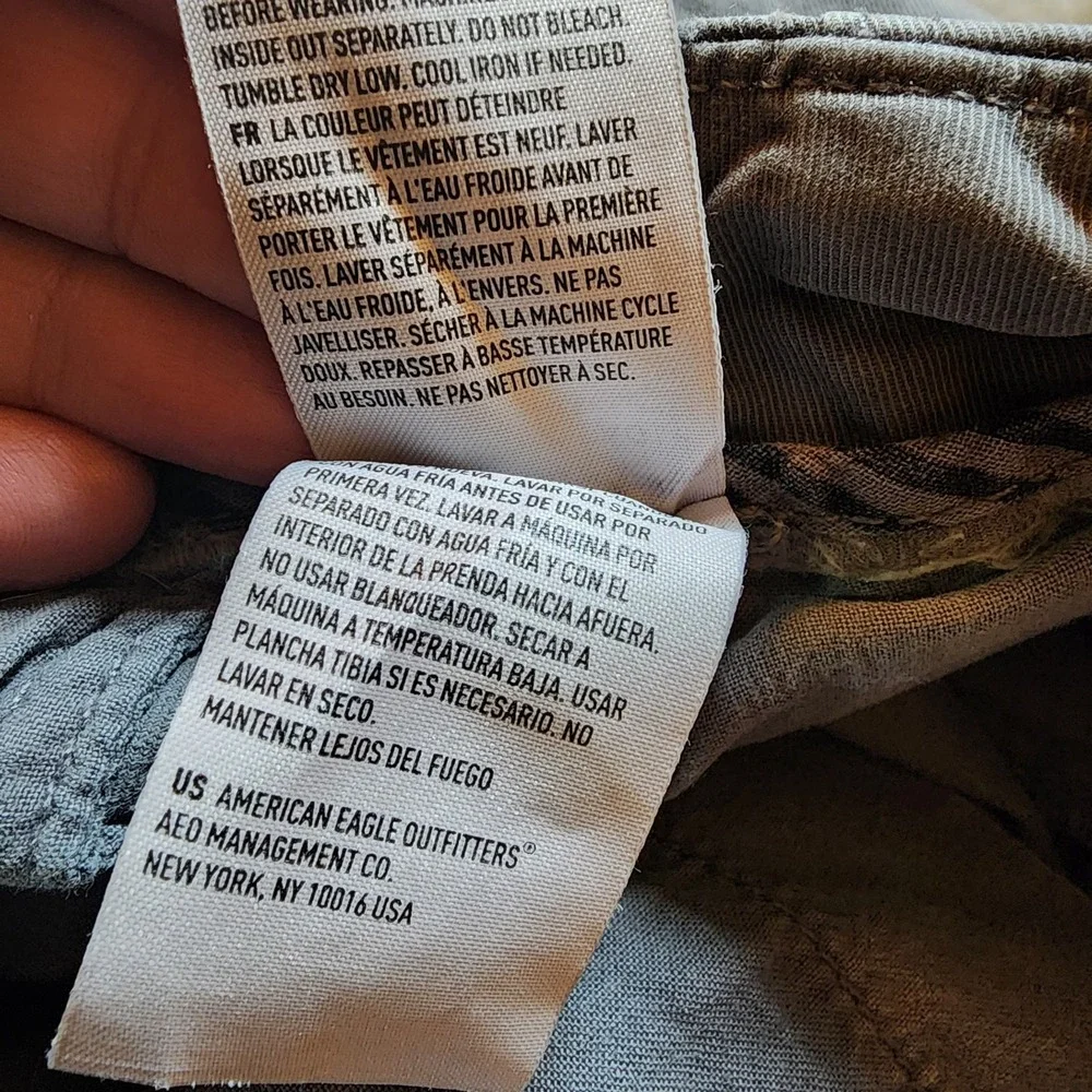 American Eagle Flex Straight Loose Lightly Distress Gray Pants Flat Mens 32 x 34